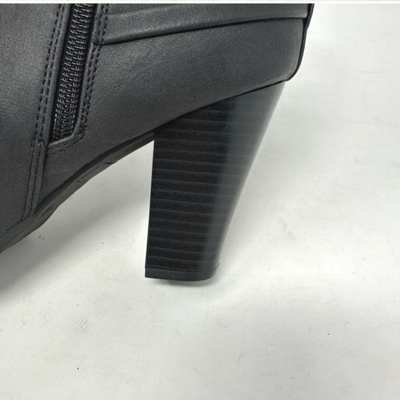 NEW WHITE MOUNTAIN | Spade Ankle Booties 10W - Picture 6 of 6